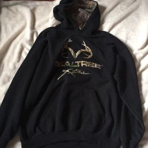COPY - Realtree camo hoodie.